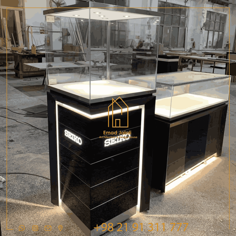 ویترین نمایش ساعت لوکس