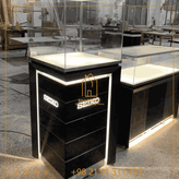 ویترین نمایش ساعت لوکس