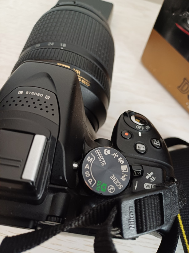 دوربین Nikon D5300 با دو لنز 18‑55 و 18‑140 VR، کیف و لوازم کامل – دستدوم بسیار تمیز